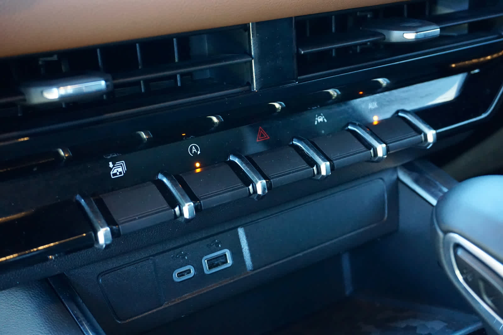 2025 GMC Canyon 4WD AT4