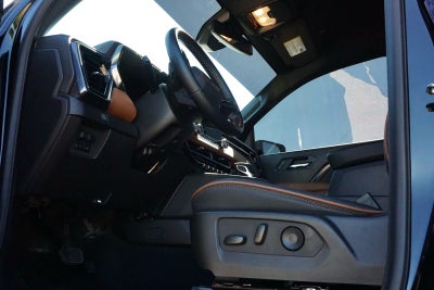 2025 GMC Canyon 4WD AT4