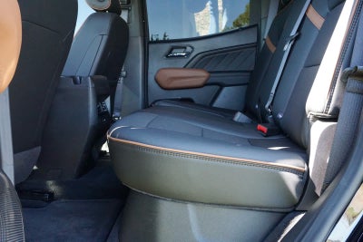 2025 GMC Canyon 4WD AT4