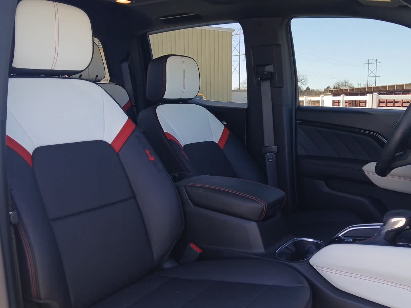 2023 GMC Canyon 4WD Crew Cab Short Box AT4X