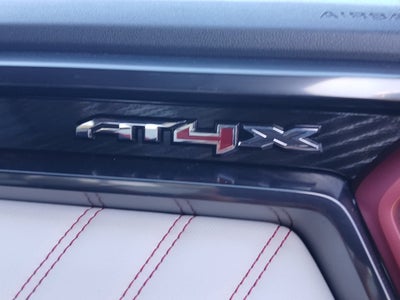 2023 GMC Canyon 4WD Crew Cab Short Box AT4X