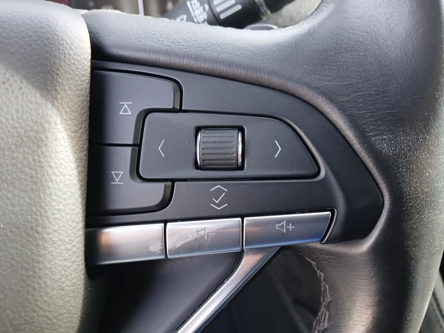 2025 Cadillac XT6 FWD Luxury