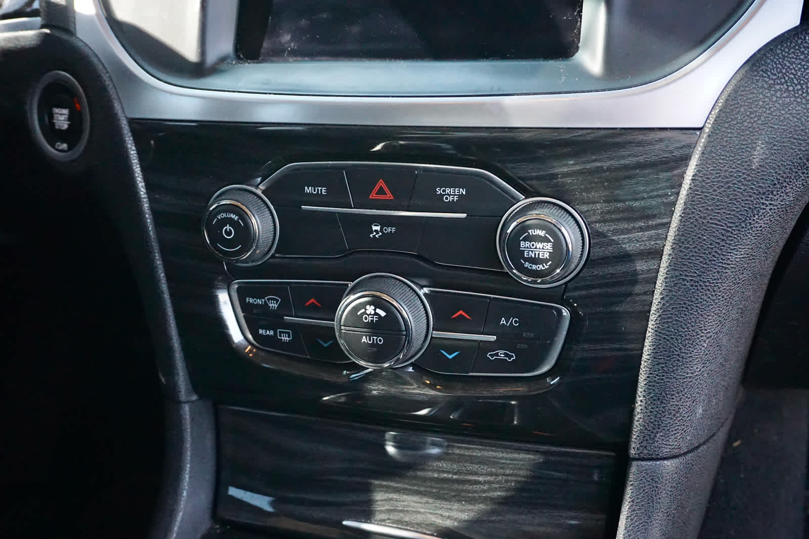 2019 Chrysler 300 Touring