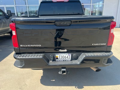 2024 Chevrolet Silverado 2500HD 4WD Crew Cab Standard Bed Custom