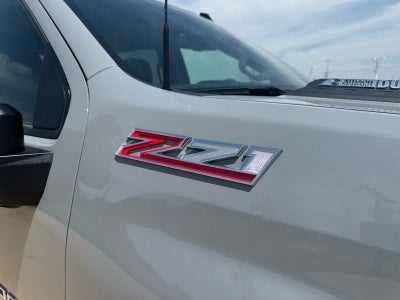 2024 Chevrolet Silverado 2500HD 4WD Crew Cab Standard Bed Custom