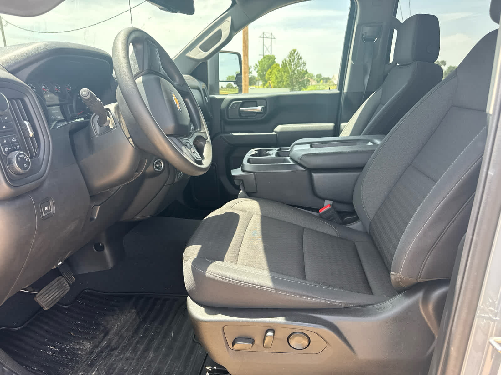 2024 Chevrolet Silverado 2500HD 4WD Crew Cab Standard Bed Custom