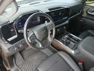 2023 Chevrolet Silverado 1500 4WD Crew Cab Short Bed RST