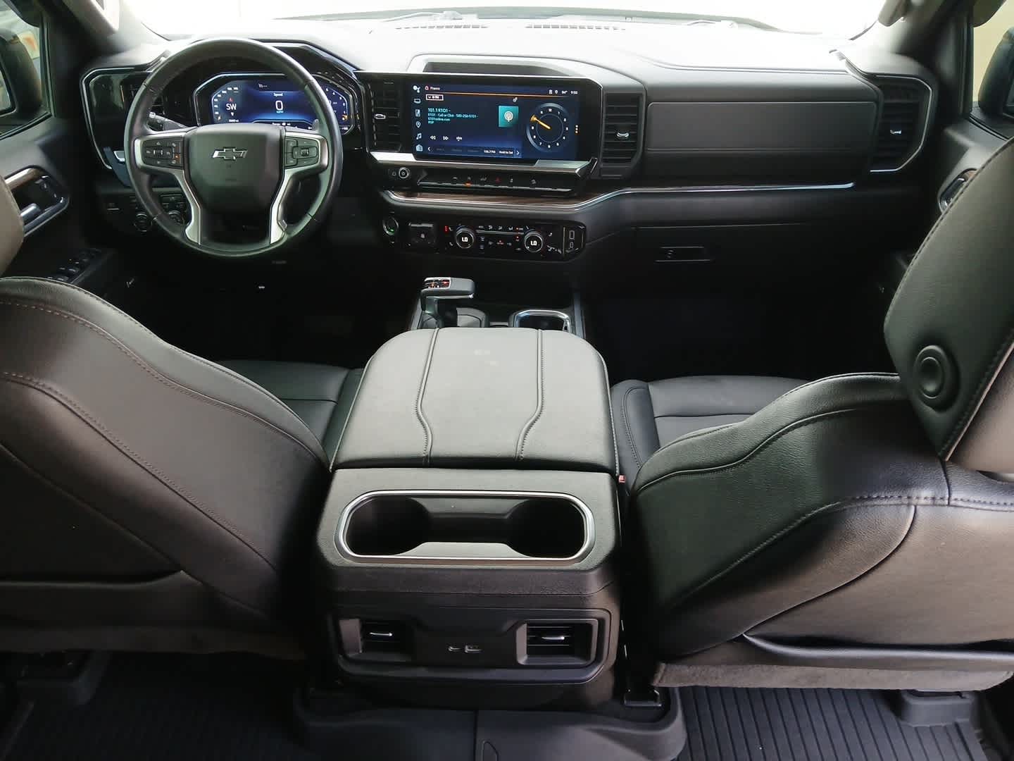 2023 Chevrolet Silverado 1500 4WD Crew Cab Short Bed RST