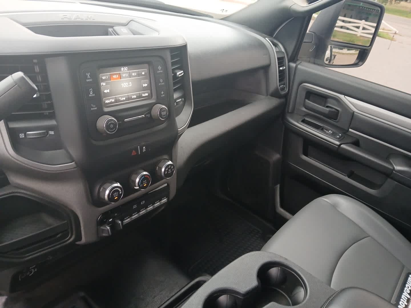 2024 RAM 3500 Tradesman Regular Cab 4x4 8' Box