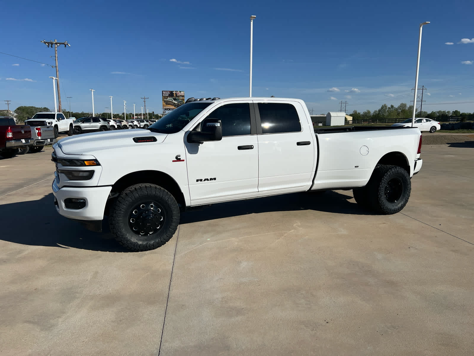 2025 RAM 3500 Big Horn Crew Cab 4x4 8' Box