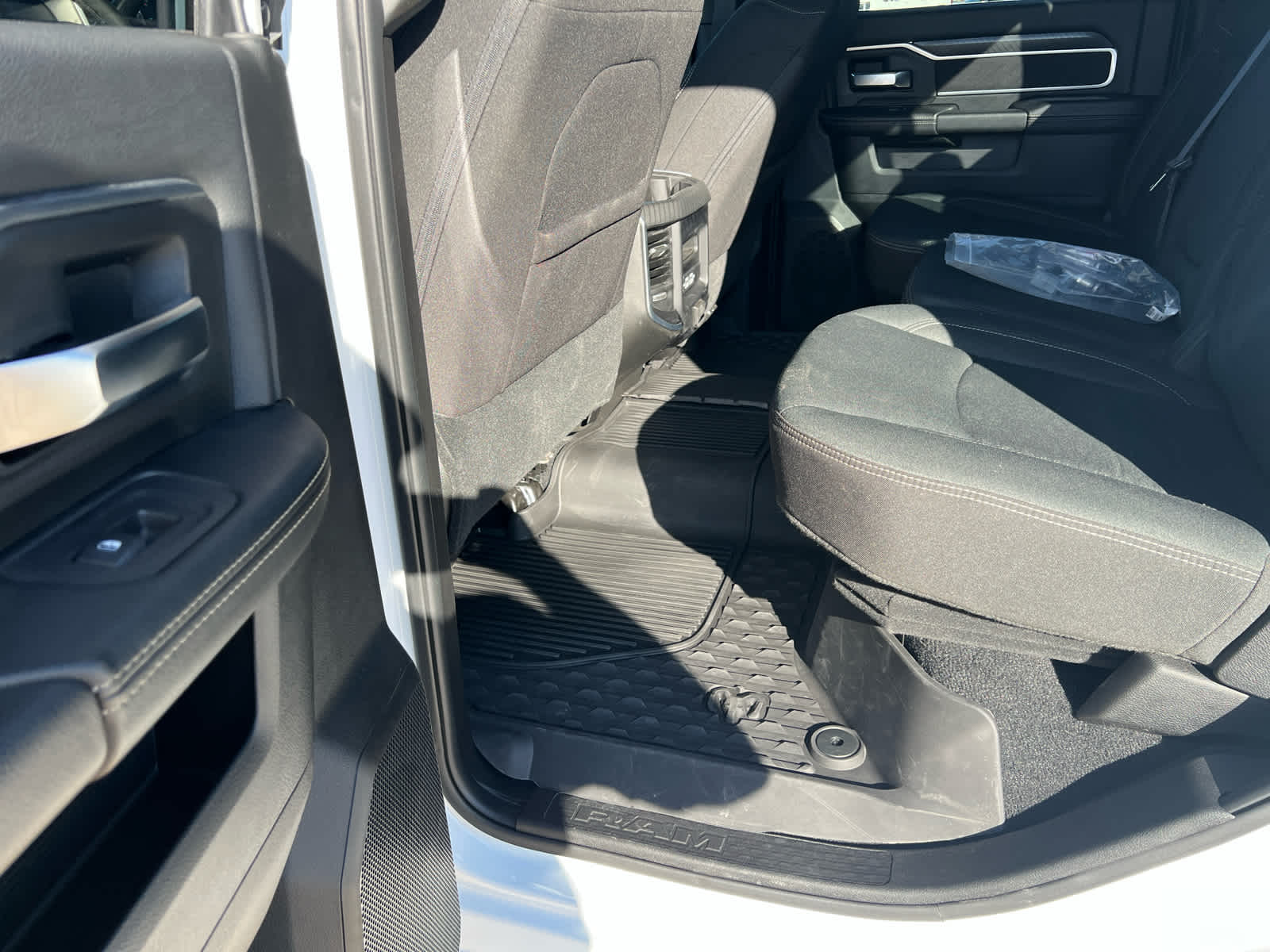 2025 RAM 3500 Big Horn Crew Cab 4x4 8' Box