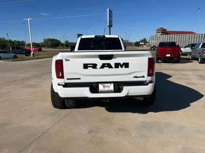 2025 RAM 3500 Big Horn Crew Cab 4x4 8' Box