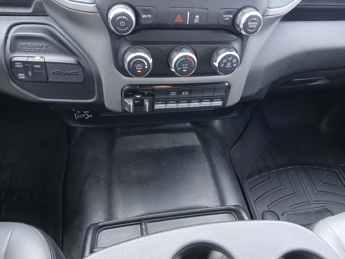 2024 RAM Ram 2500 Tradesman Crew Cab 4x4 8' Box