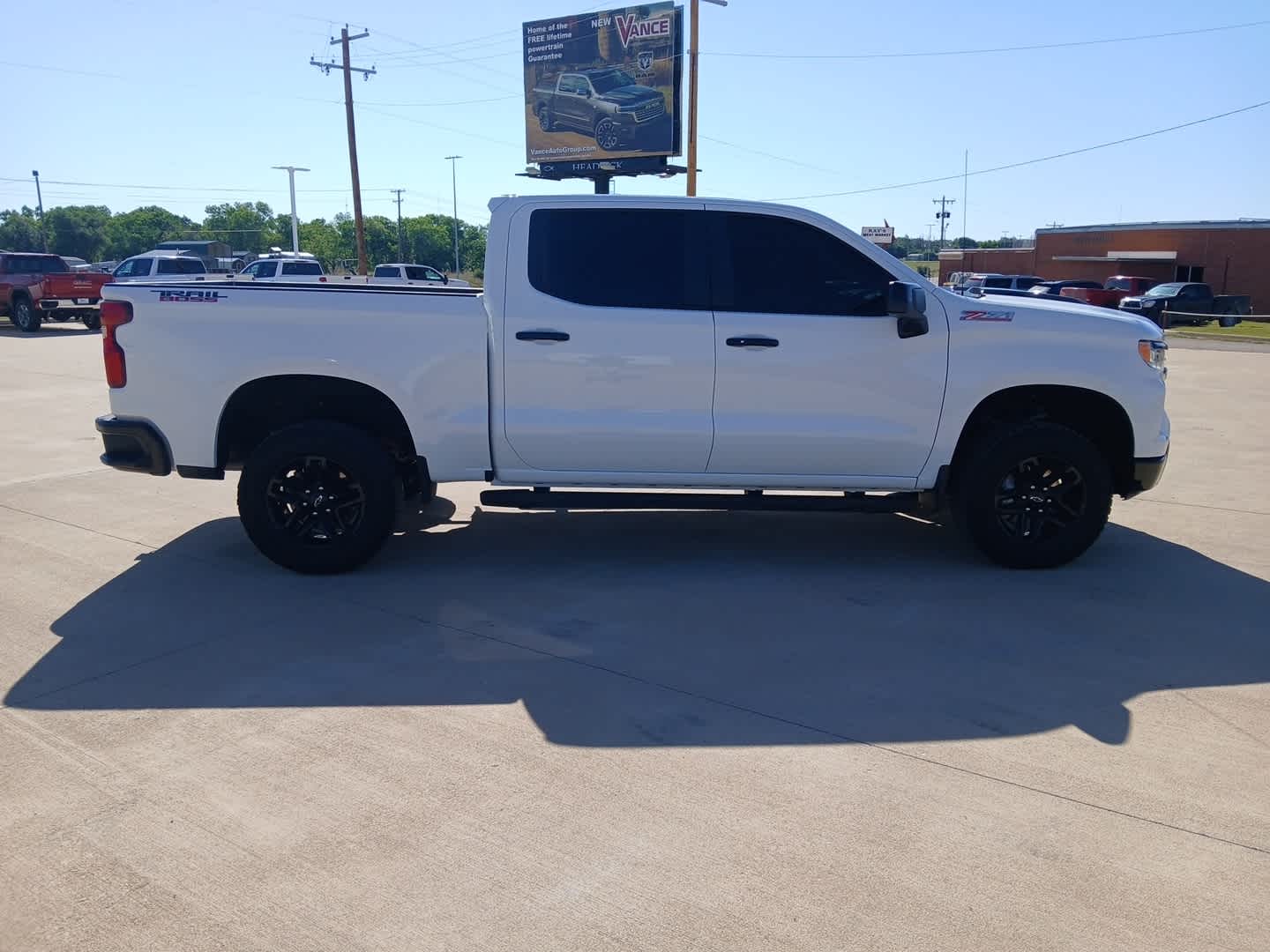 2023 Chevrolet Silverado 1500 4WD Crew Cab Short Bed LT Trail Boss