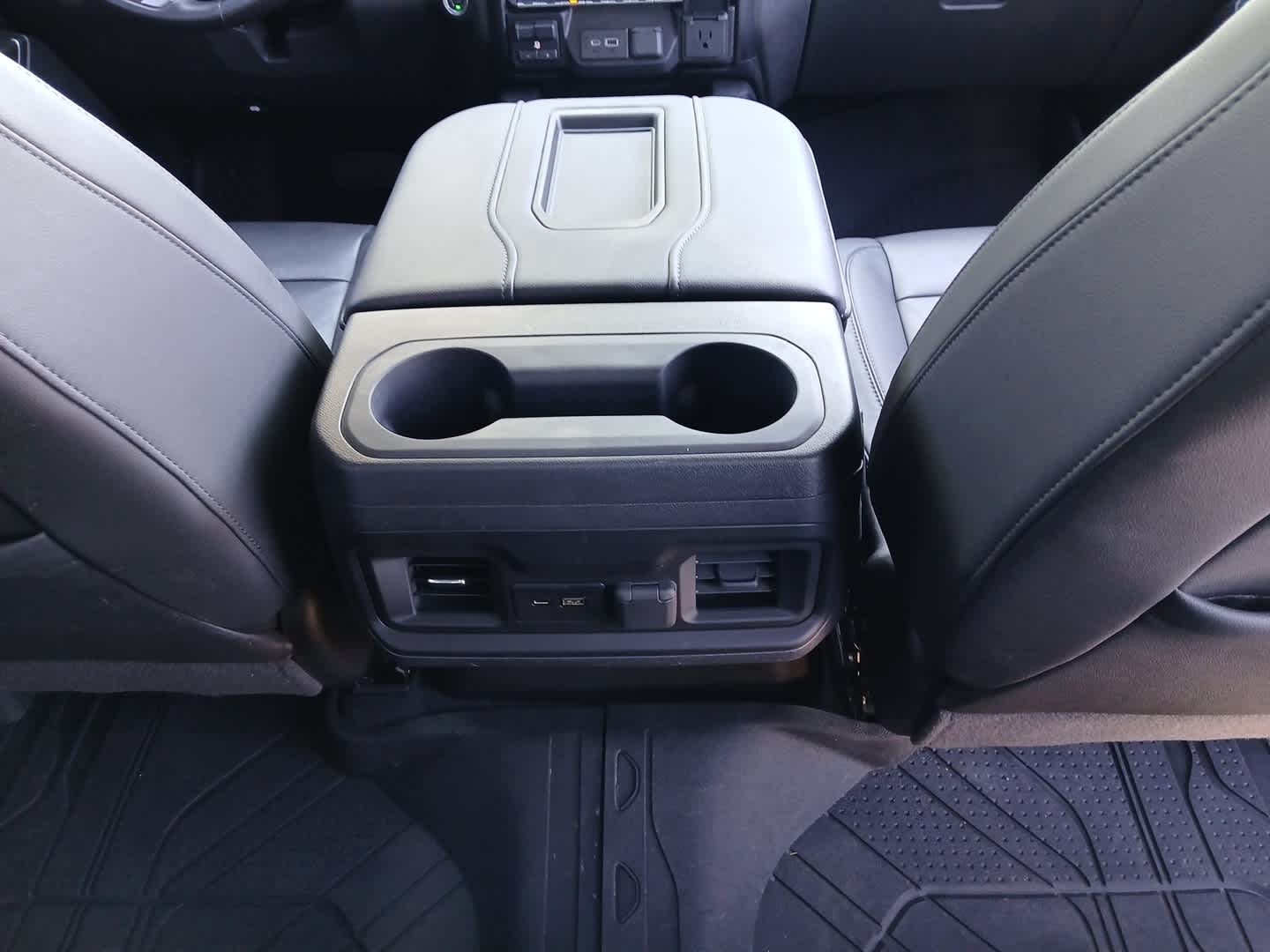 2020 Chevrolet Silverado 1500 4WD Crew Cab Short Bed RST