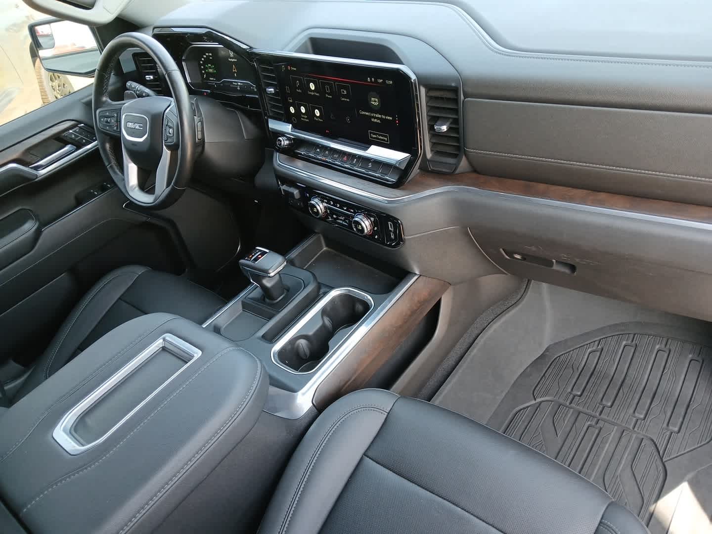 2022 GMC Sierra 1500 4WD Crew Cab Short Box SLT