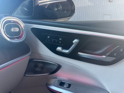 2025 Mercedes-Benz C 300 C 300