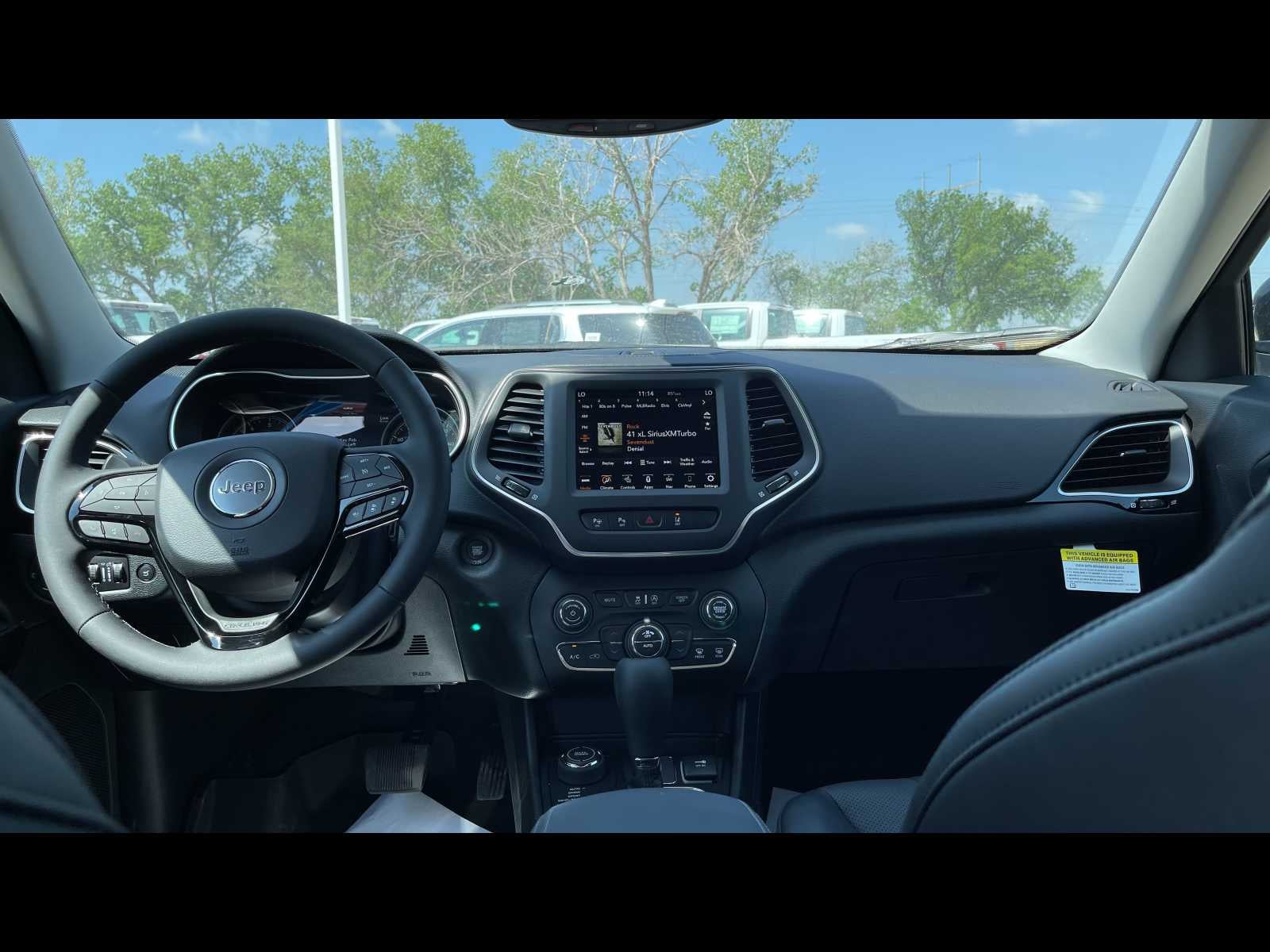 2023 Jeep Cherokee Altitude Lux