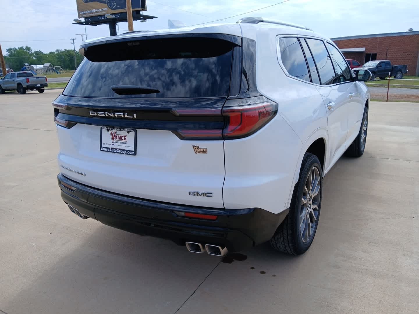 2027 GMC Acadia Denali Ultimate