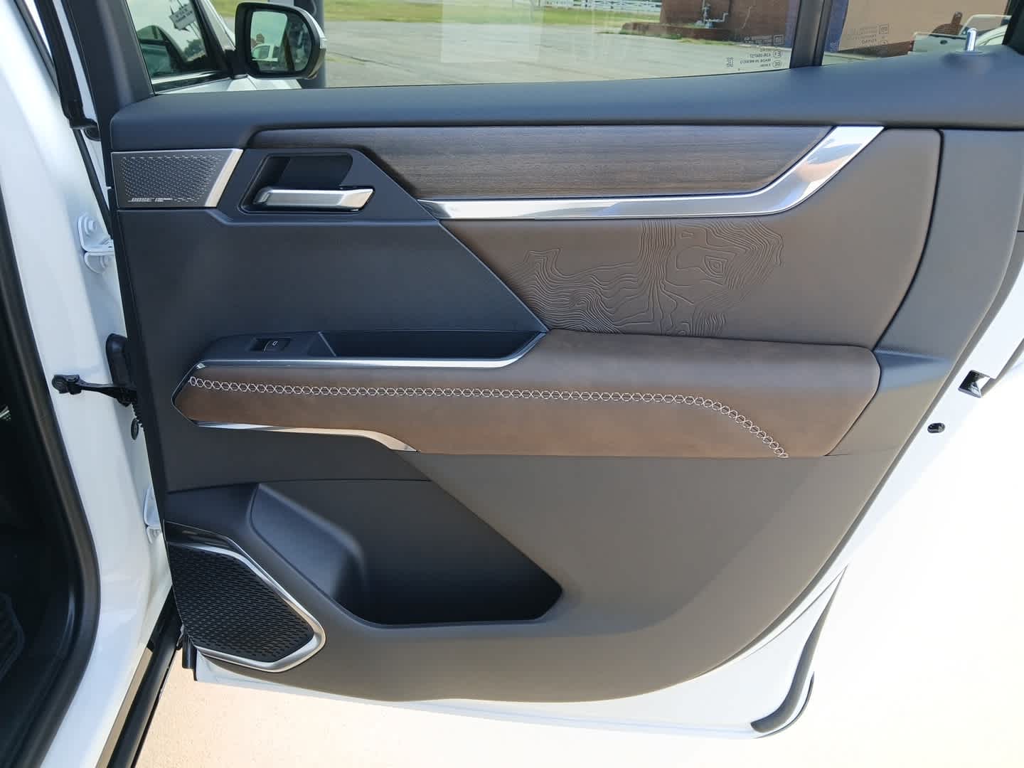 2027 GMC Acadia Denali Ultimate
