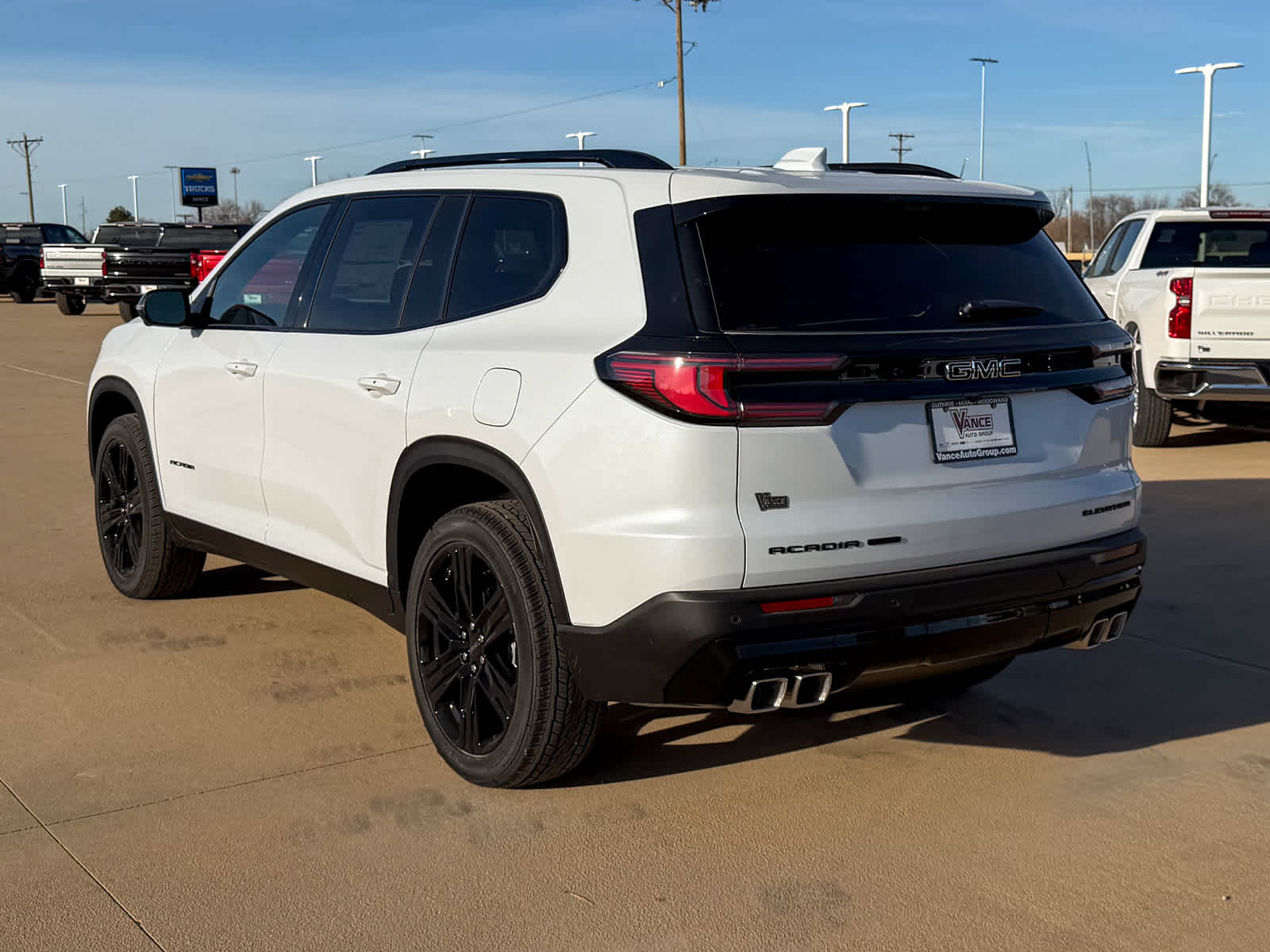 2026 GMC Acadia Elevation