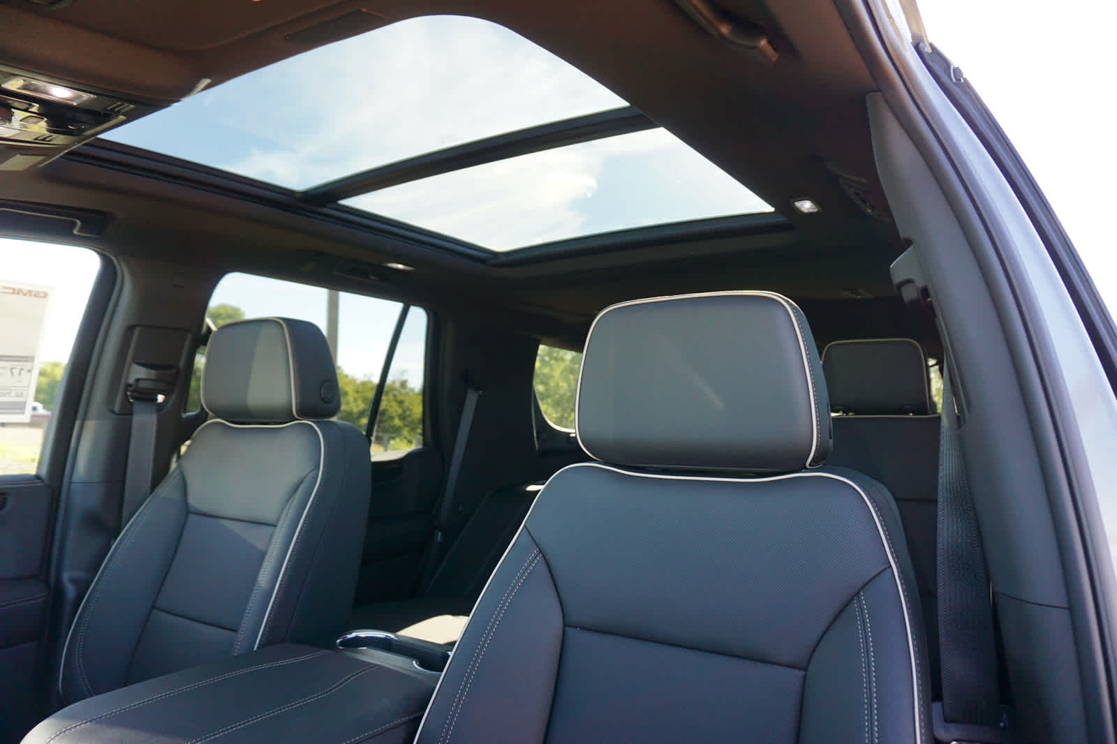 2027 GMC Yukon Elevation