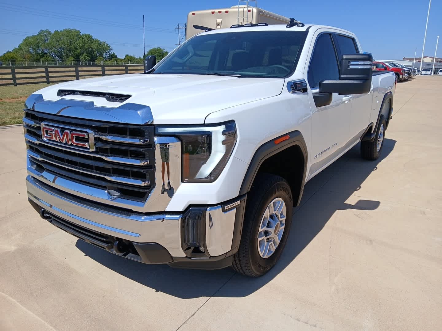2026 GMC Sierra 2500HD SLE