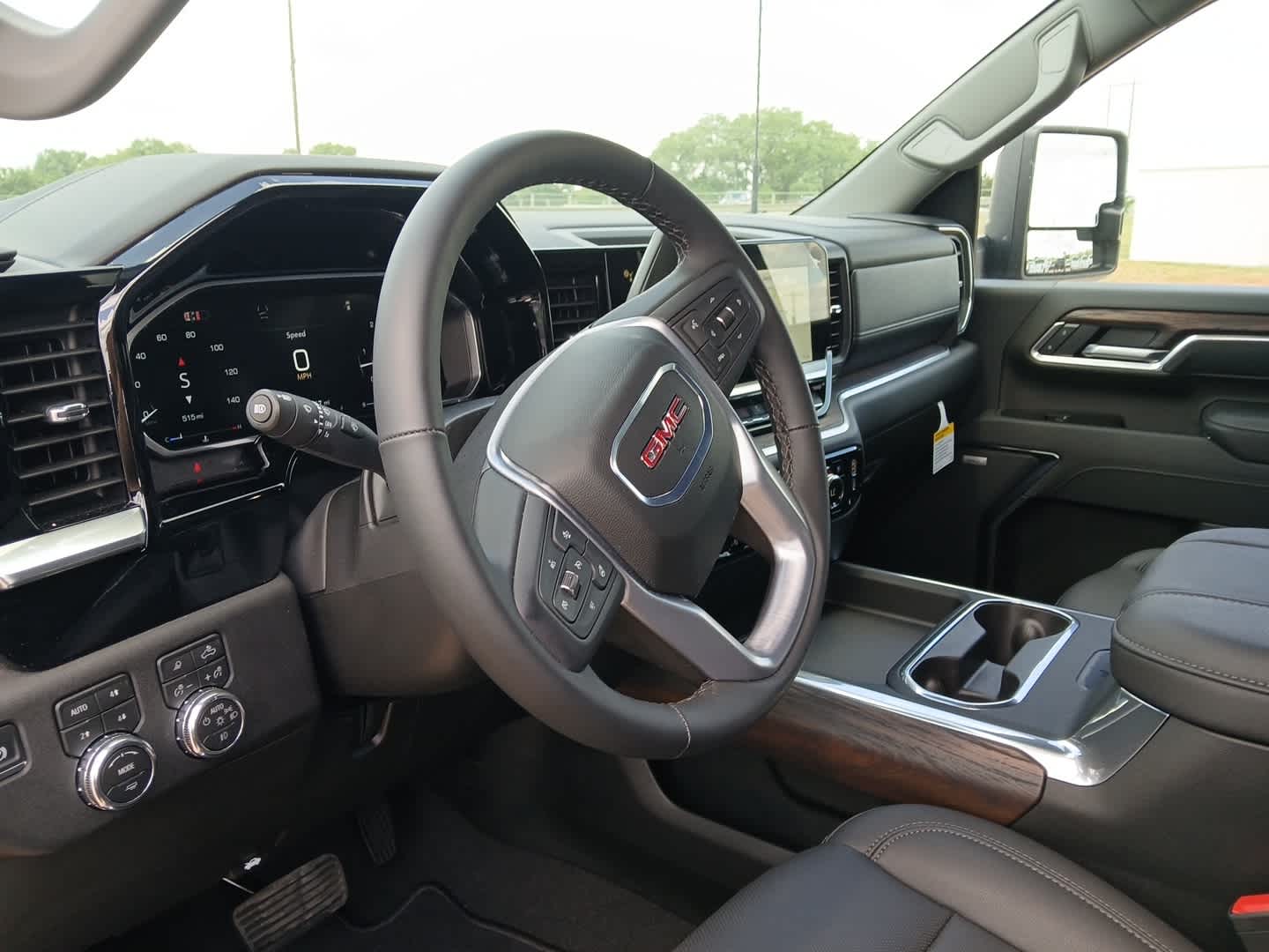 2026 GMC Sierra 2500HD SLT
