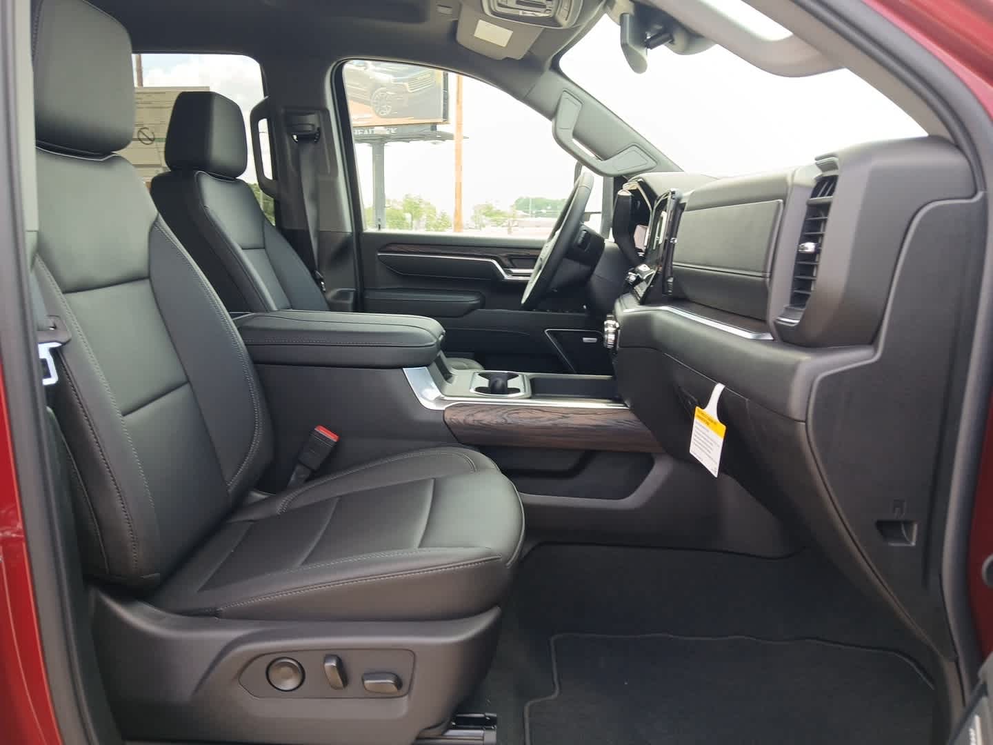 2026 GMC Sierra 2500HD SLT