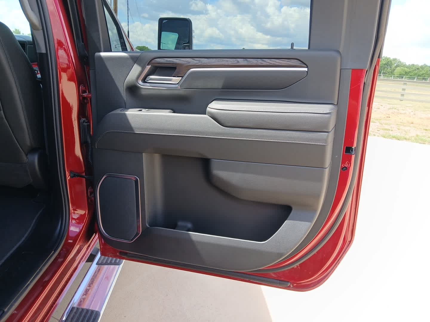 2026 GMC Sierra 2500HD SLT