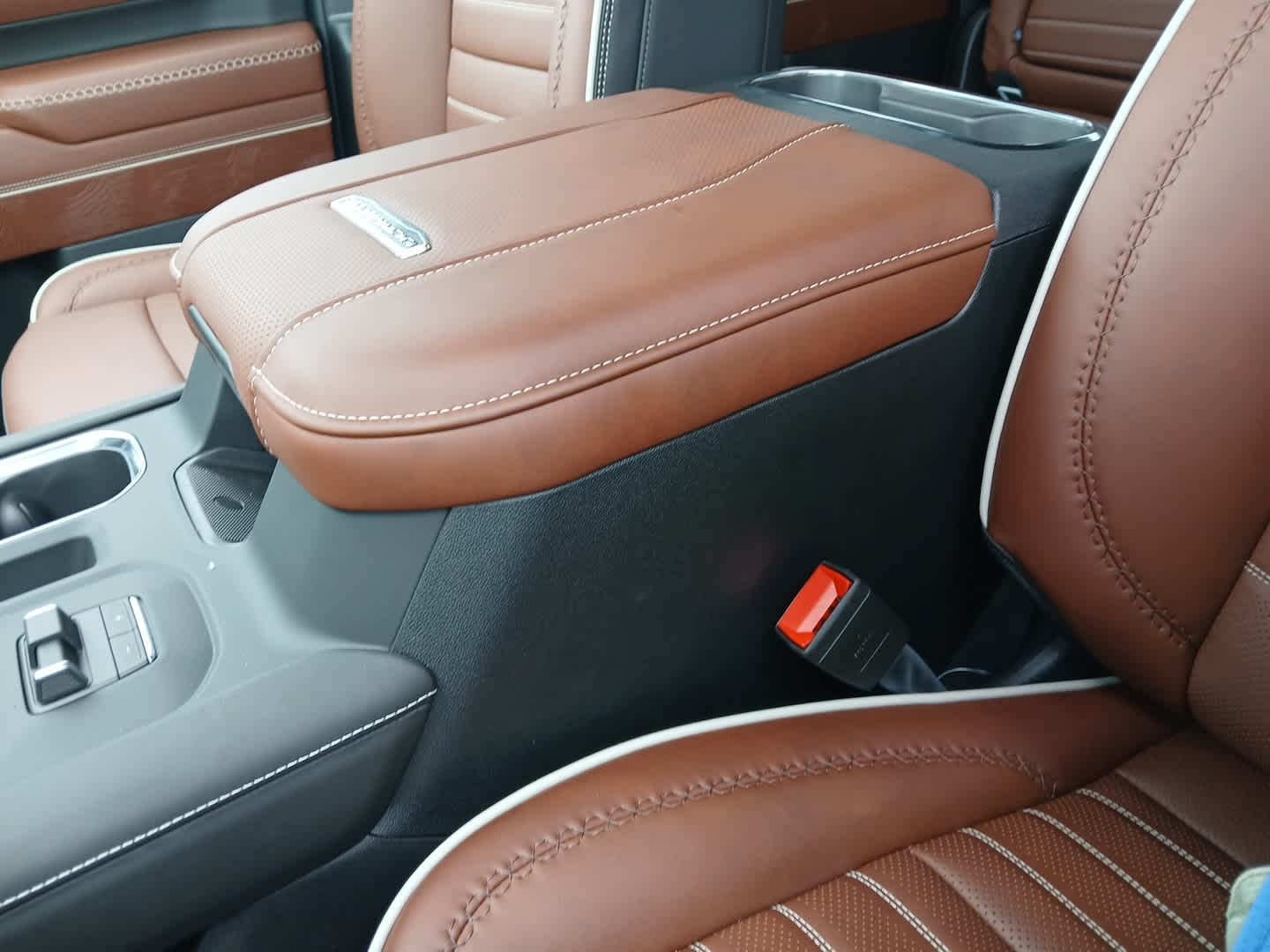 2026 GMC Sierra 3500HD Denali Ultimate DRW