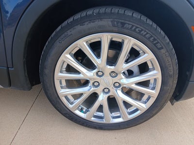 2022 Cadillac XT4 Premium Luxury