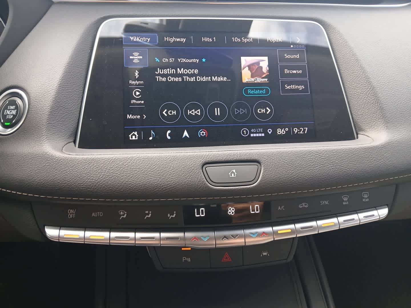 2022 Cadillac XT4 Premium Luxury
