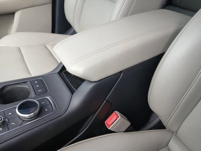 2022 Cadillac XT4 Premium Luxury