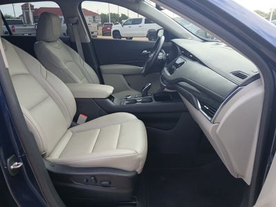 2022 Cadillac XT4 Premium Luxury