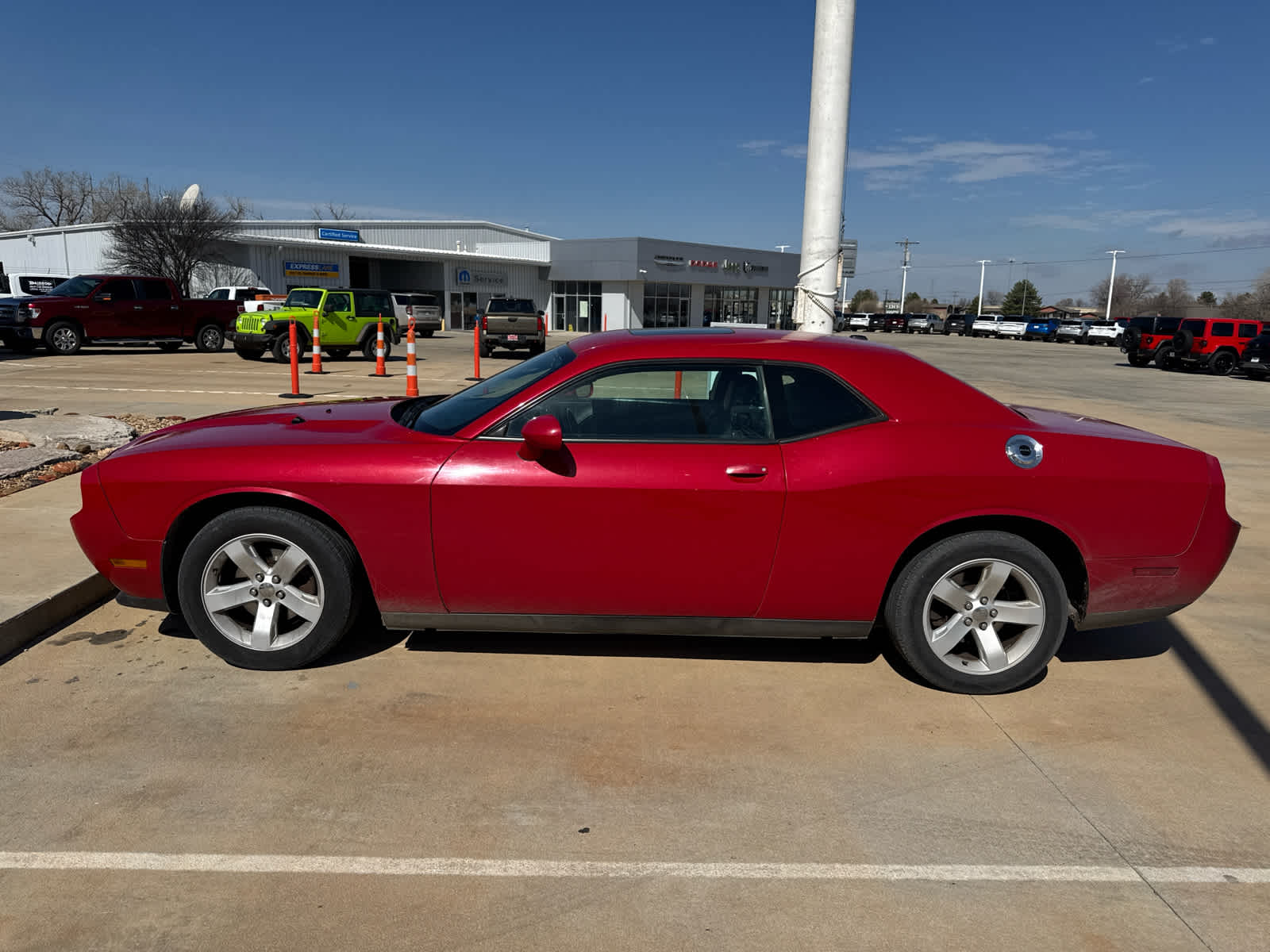 2013 Dodge Challenger SXT Plus