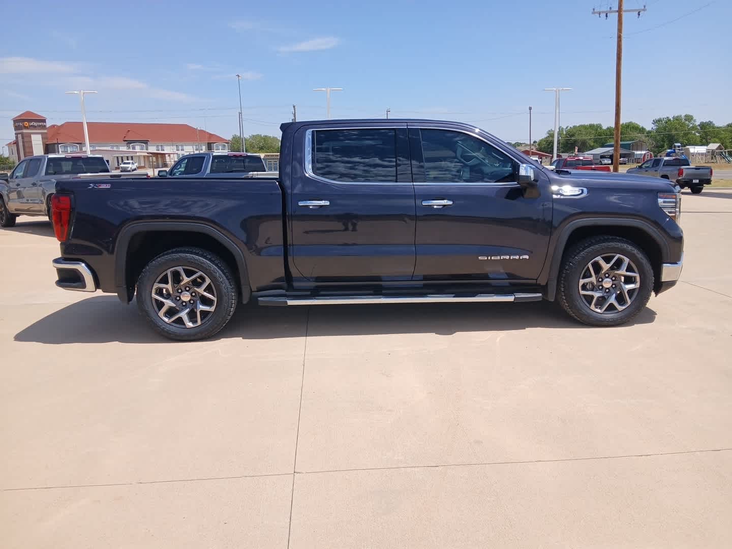 2022 GMC Sierra 1500 SLT