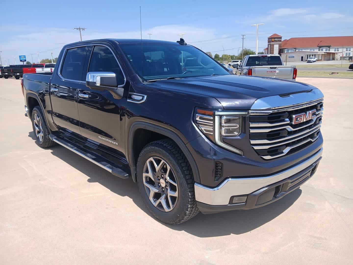 2022 GMC Sierra 1500 SLT