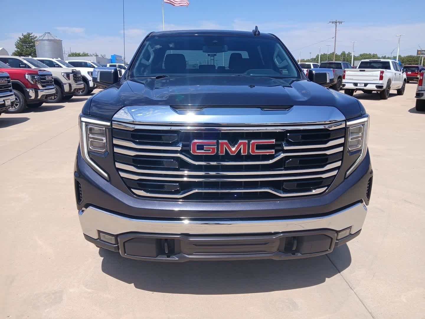 2022 GMC Sierra 1500 SLT