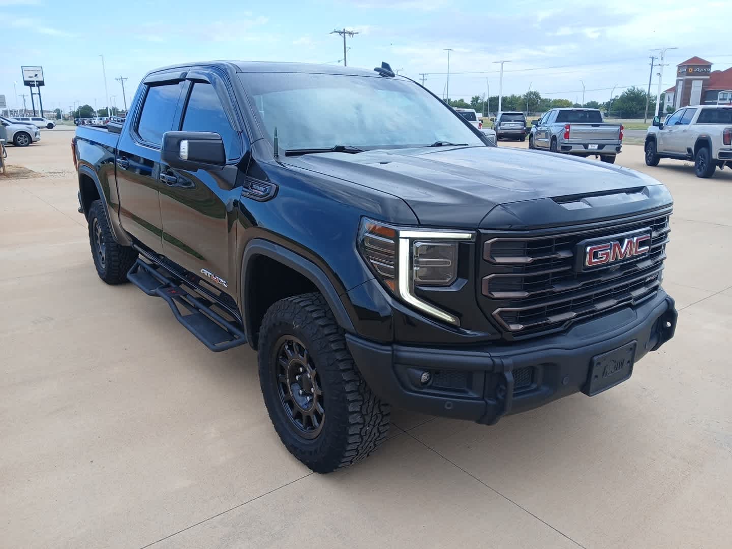 2024 GMC Sierra 1500 AT4X