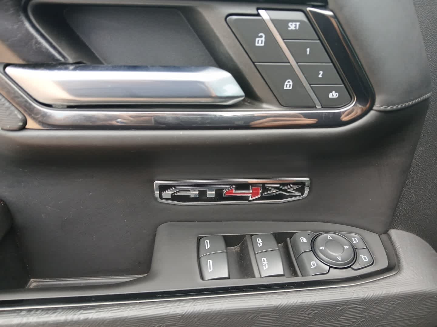 2024 GMC Sierra 1500 AT4X
