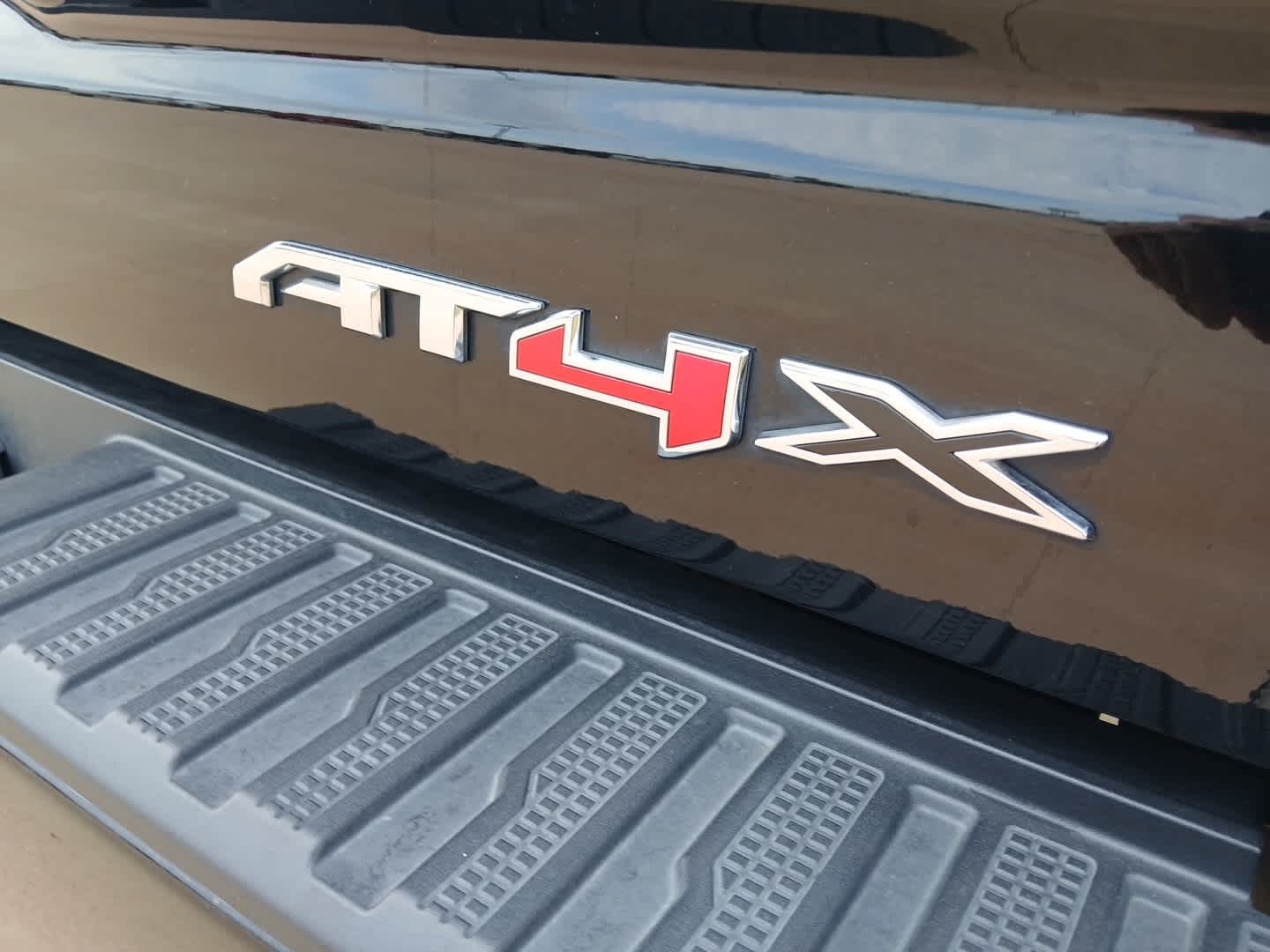2024 GMC Sierra 1500 AT4X