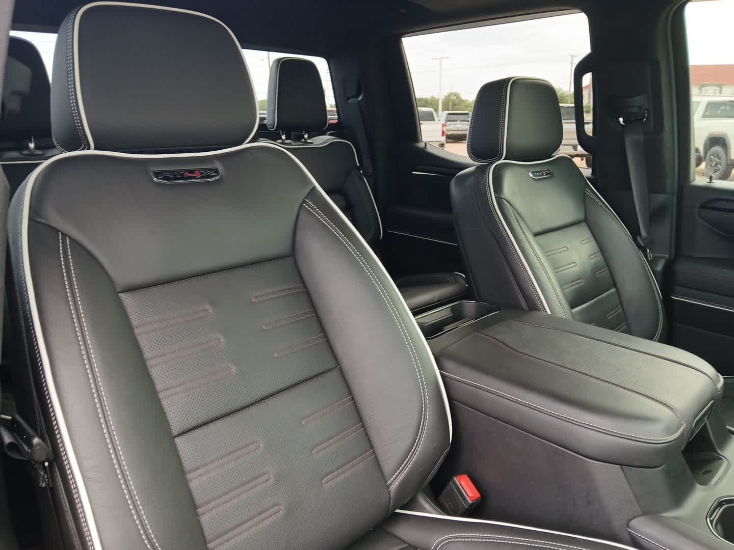 2024 GMC Sierra 1500 AT4X