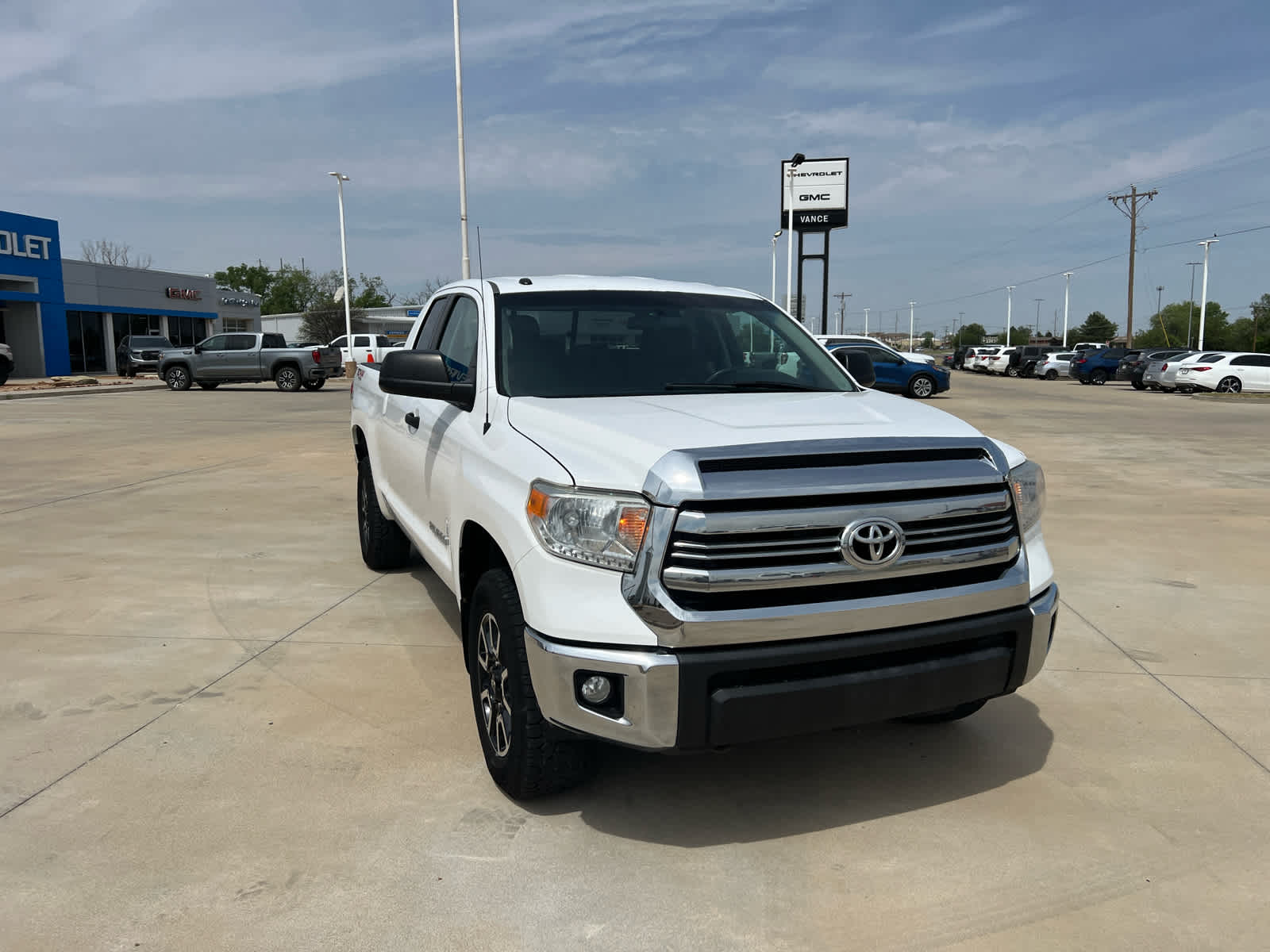 2016 Toyota Tundra 4WD Truck SR