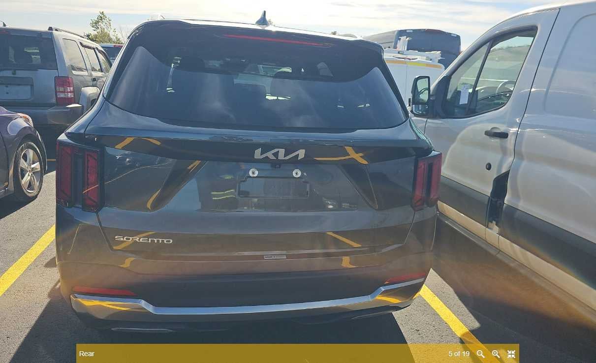 2024 Kia Sorento S