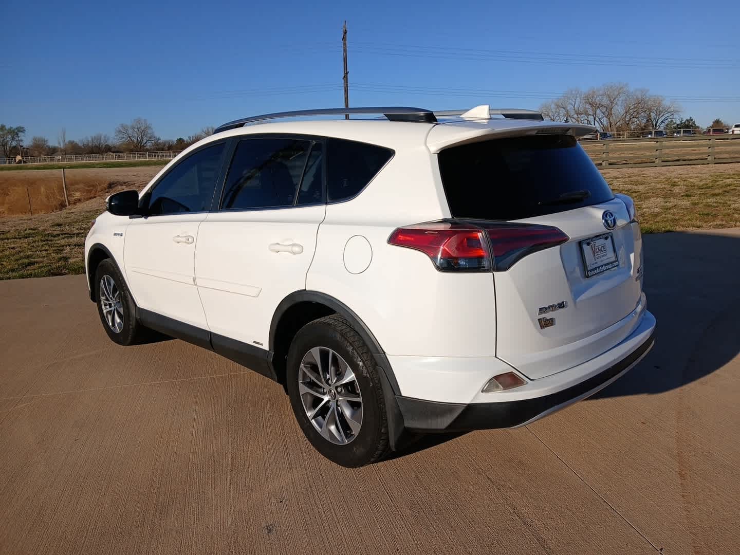 2018 Toyota RAV4 Hybrid LE Plus