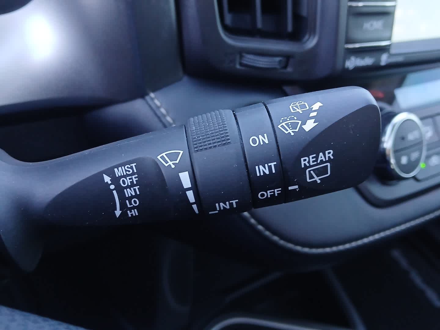 2018 Toyota RAV4 Hybrid LE Plus