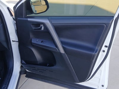 2018 Toyota RAV4 Hybrid LE Plus