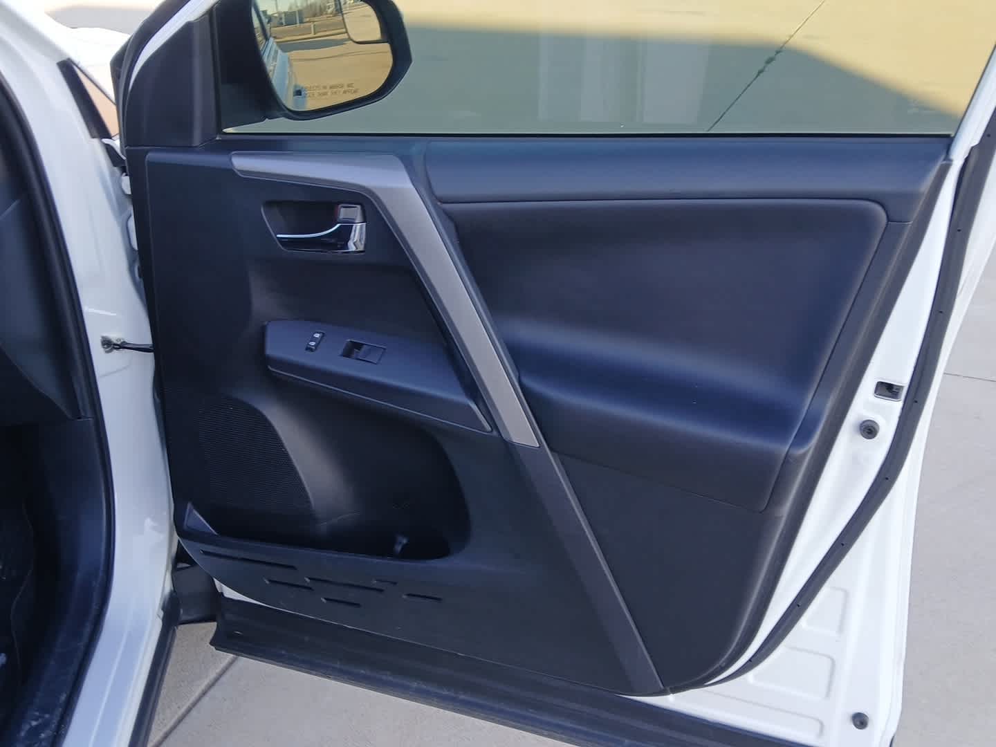 2018 Toyota RAV4 Hybrid LE Plus