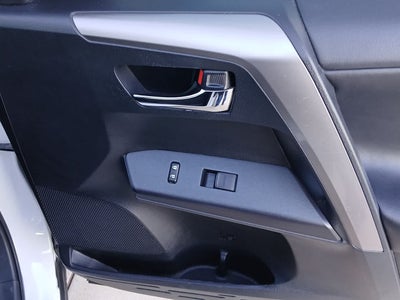 2018 Toyota RAV4 Hybrid LE Plus